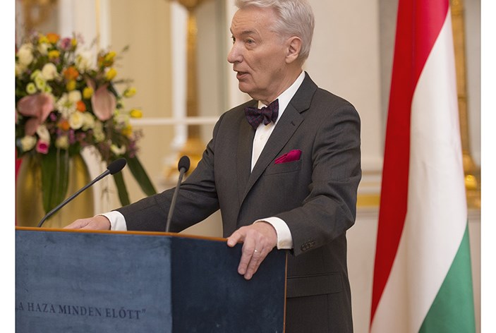 Gróf Batthyány Lajos-díjat kapott Vizi E. Szilveszter Gróf Batthyány Lajos-díjat kapott Vizi E. Szilveszter