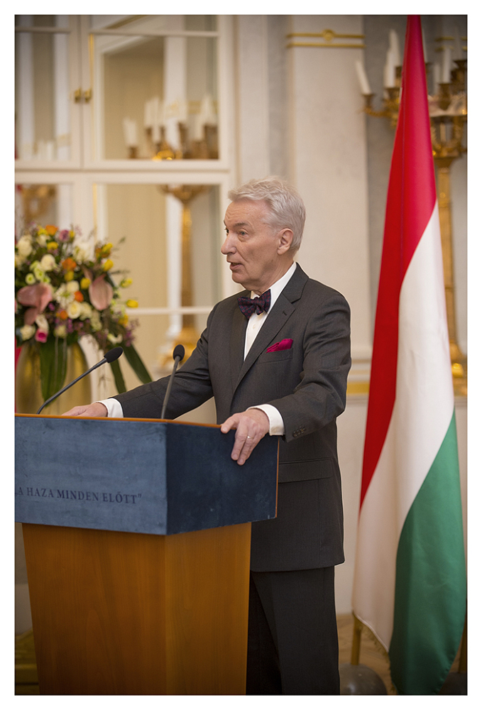 Első Magyarország Barátai Konferencia Első Magyarország Barátai Konferencia